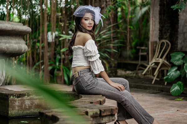 How Is UK Women's Fashion Evolving in Today's World?